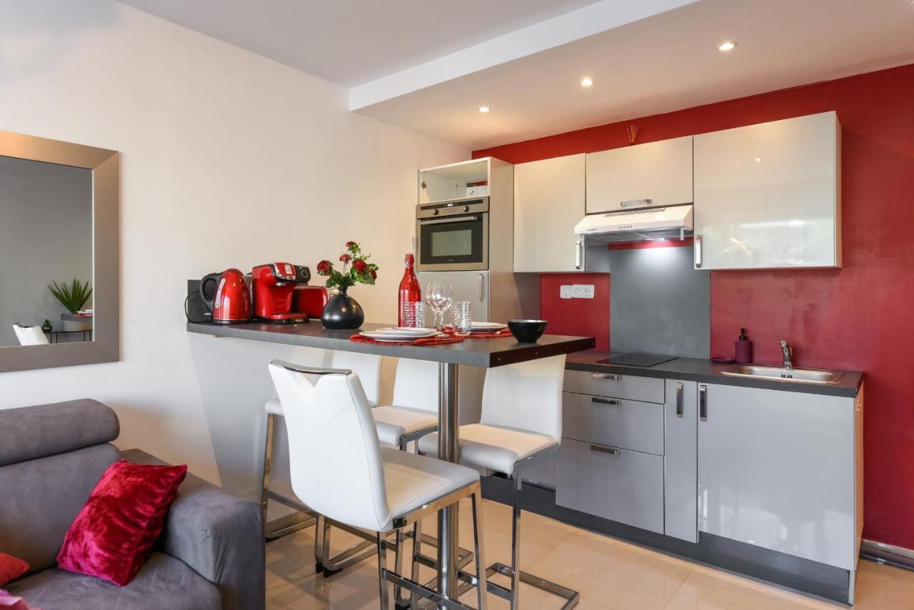 Au Nom De La Rose - Casa Vostra - Caution 800 Eur & Id Requises - Annemasse Lägenhet Exteriör bild